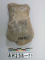 藏品(淺腰打製石斧)的圖片